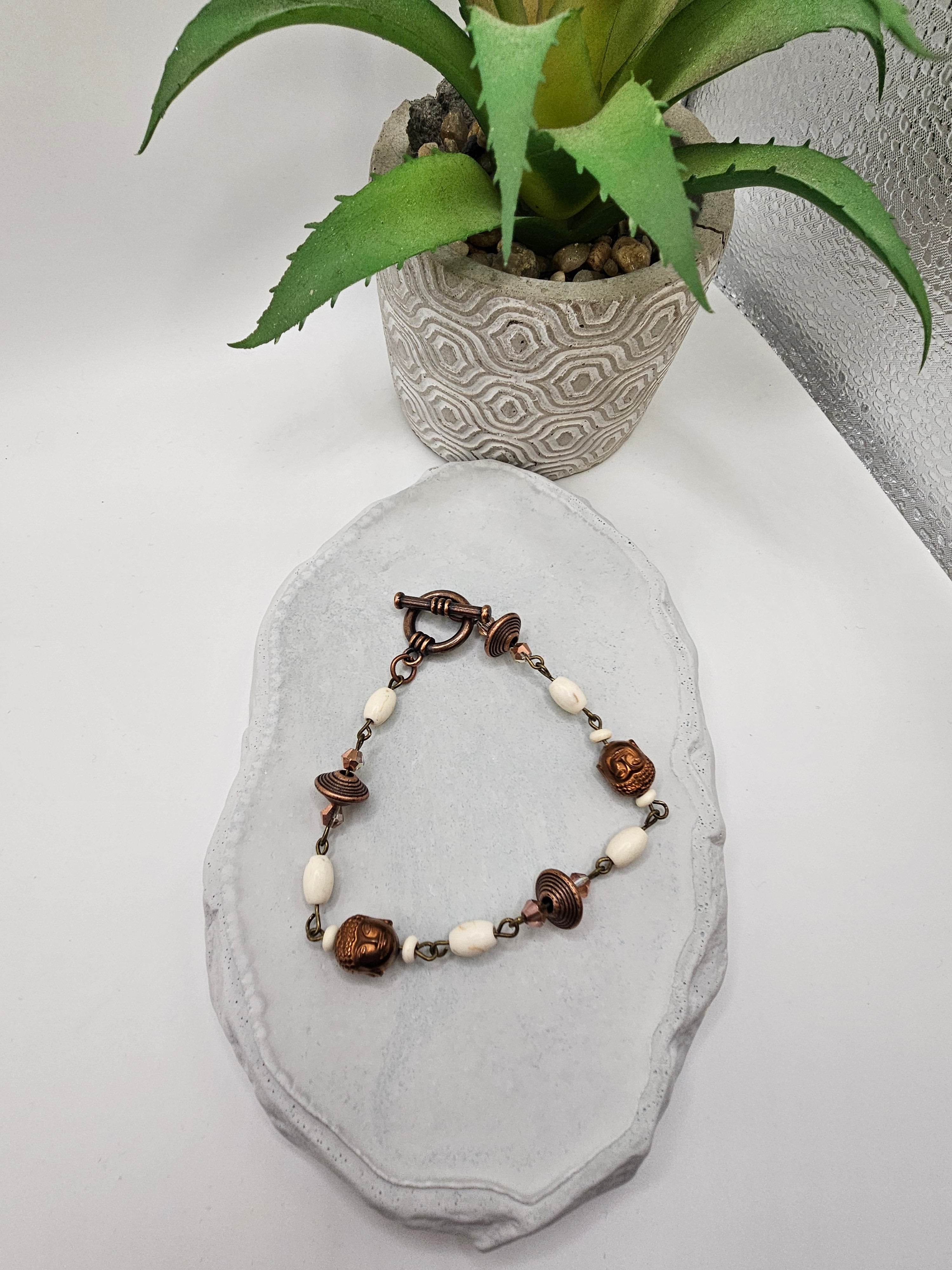 Bronzed copper and mixed  beaded  bracelet